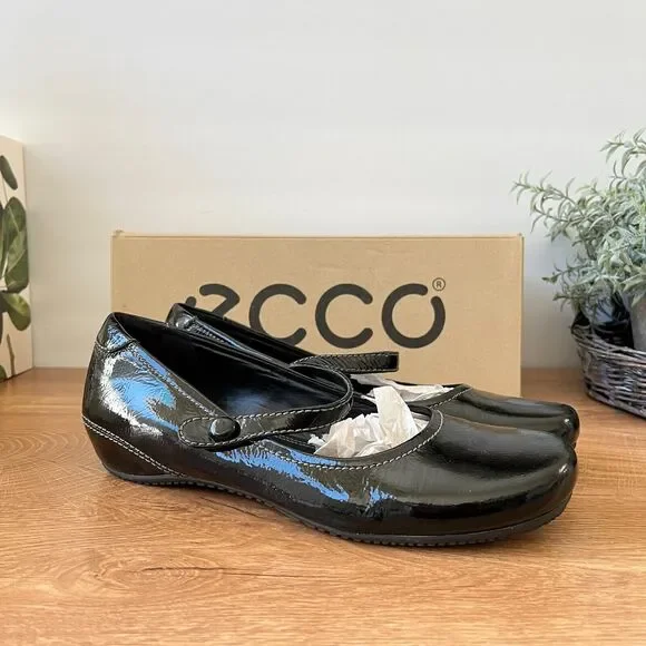 Ecco Women's 'Bouillon' Mary Jane Flats Patent Leather Flats Size 39 EU Shoes - Picture 2 of 7